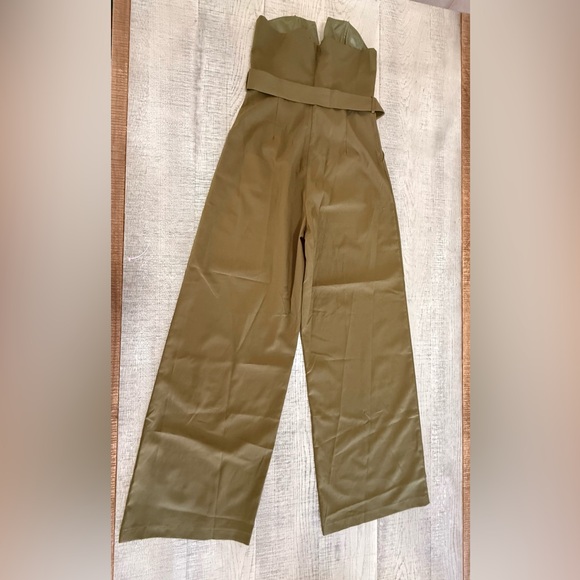 Olive Scent Olive Green Strapless Jumpsuit with Belt Size Small - Picture 3 of 13
